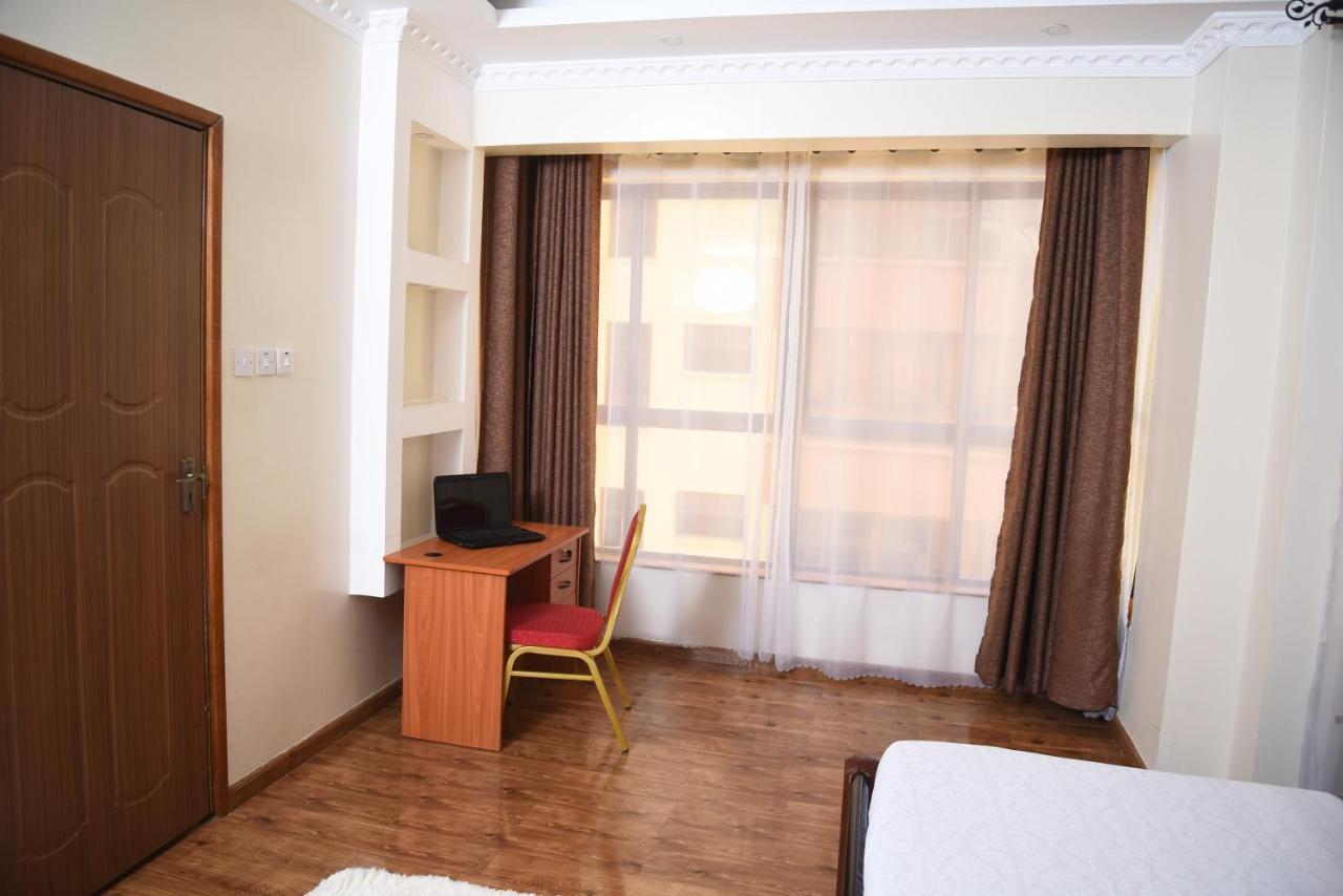 Kandiz Queendom Nairobi Luaran gambar