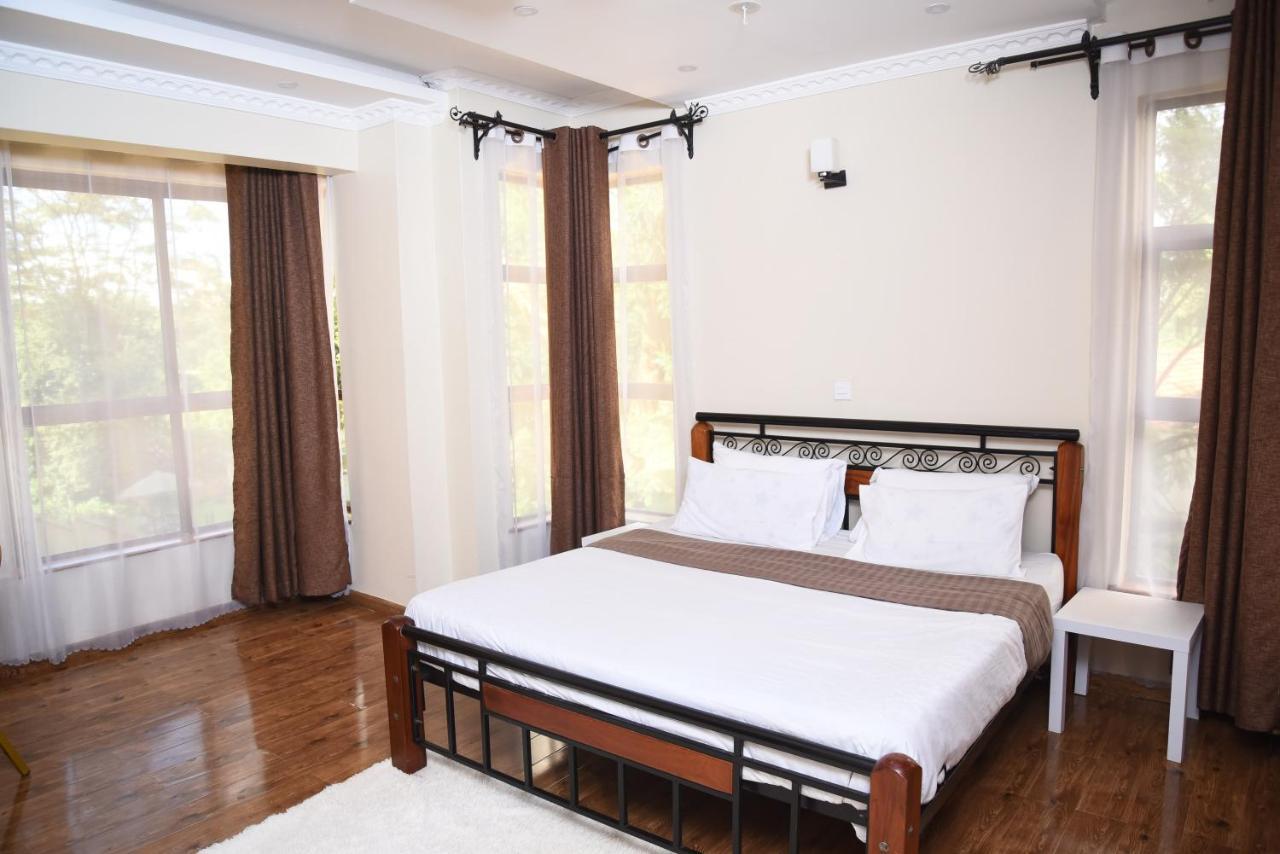 Kandiz Queendom Nairobi Luaran gambar