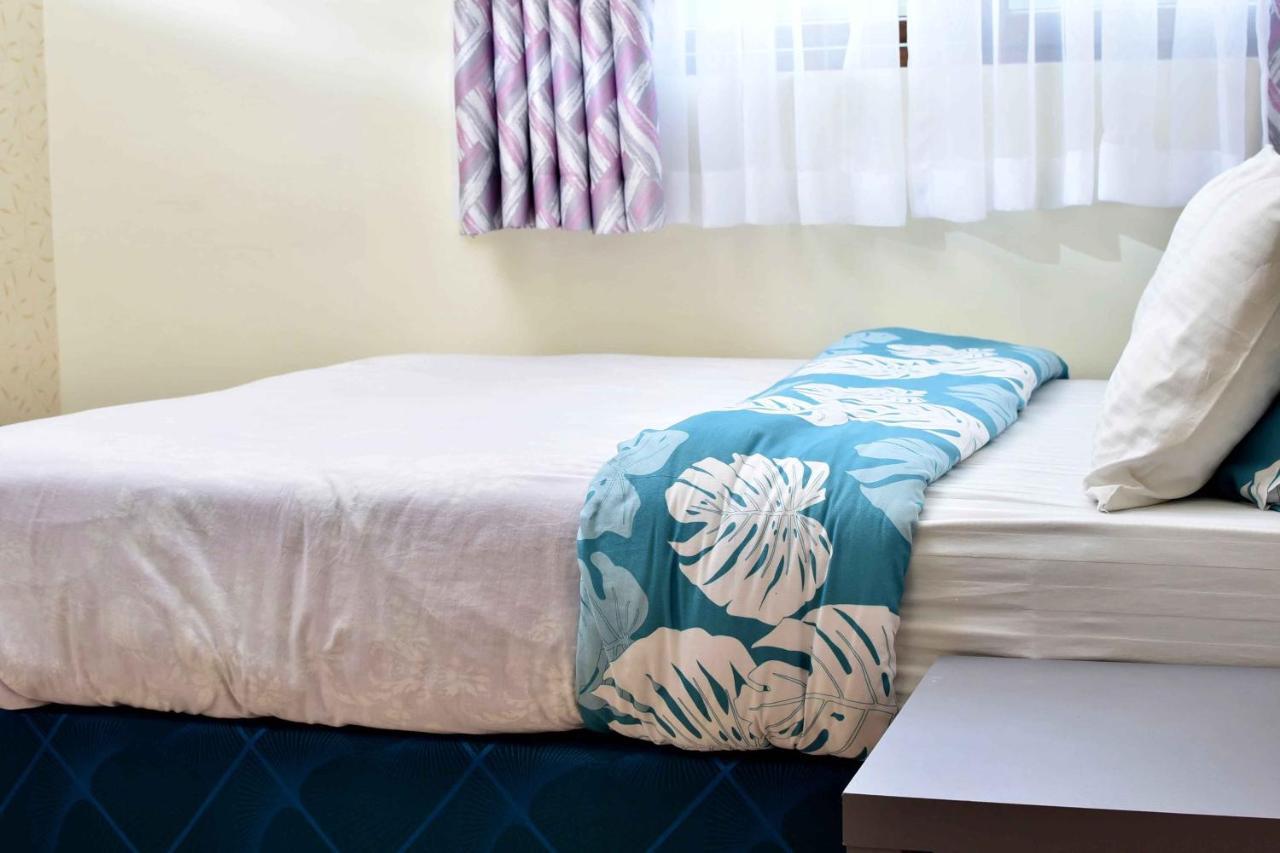 Kandiz Queendom Nairobi Luaran gambar
