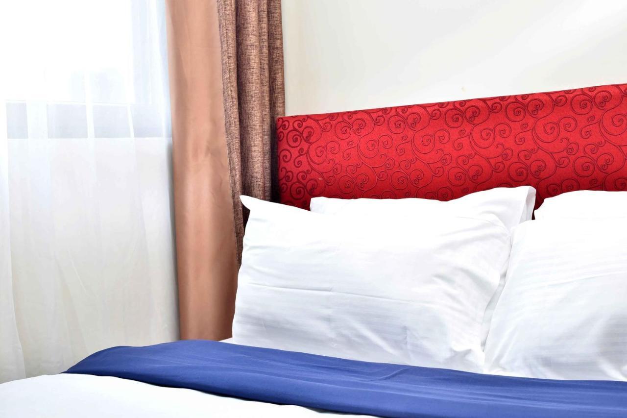 Kandiz Queendom Nairobi Luaran gambar
